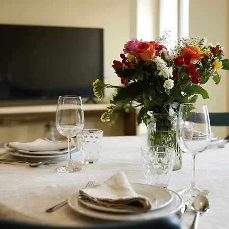 Abaye 4 Merlot - Charm Adults Only